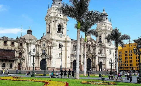 Alojarse cerca del Centro histórico de Lima